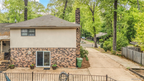 932 WHITEHALL Parkway