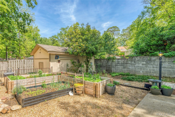932 WHITEHALL Parkway