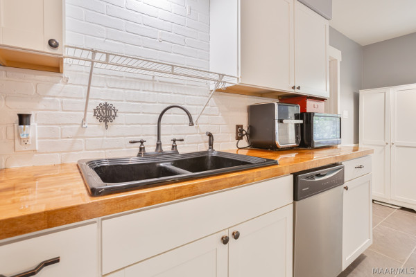 3558 S Georgetown Drive