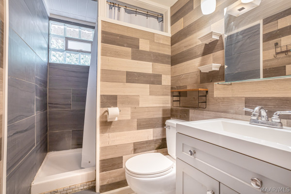 3558 S Georgetown Drive