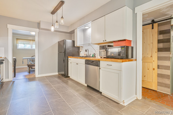 3558 S Georgetown Drive