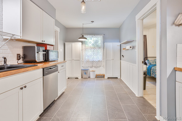 3558 S Georgetown Drive