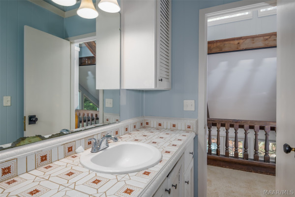 1854 LONGMEADOW Drive