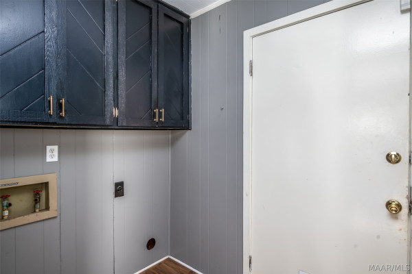 1854 LONGMEADOW Drive