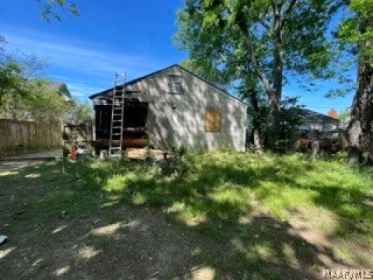 610 N MARYLAND Drive N