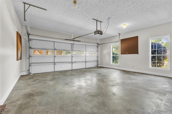 1267 Cross Creek Road