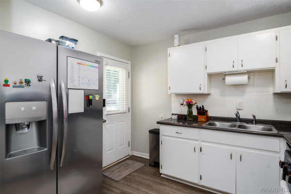 1630 Deatsville Highway