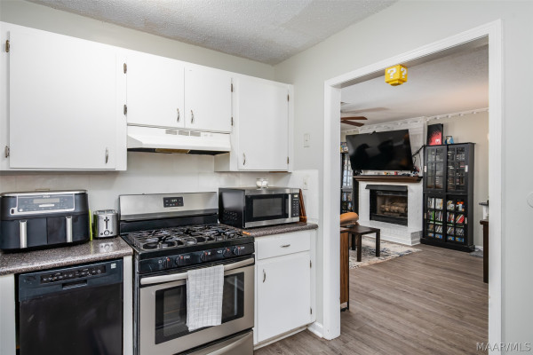 1630 Deatsville Highway