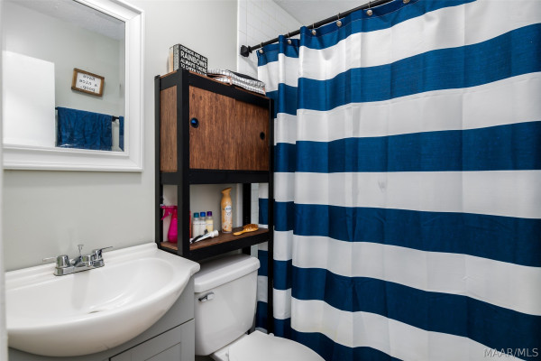 1630 Deatsville Highway