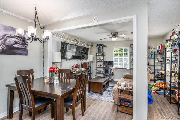 1630 Deatsville Highway