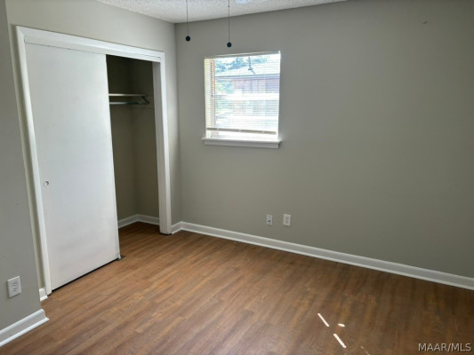 3825 Pickfair Street