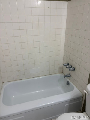 3825 Pickfair Street