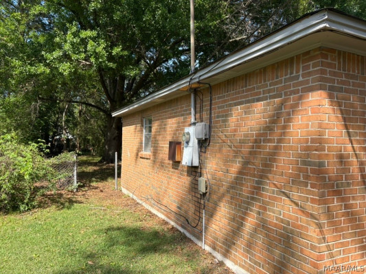 3825 Pickfair Street