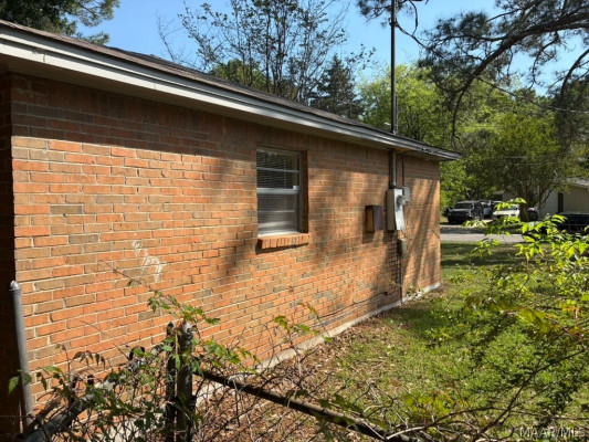 3825 Pickfair Street