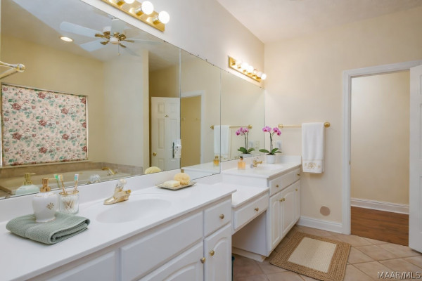 6937 Heathermoore Loop