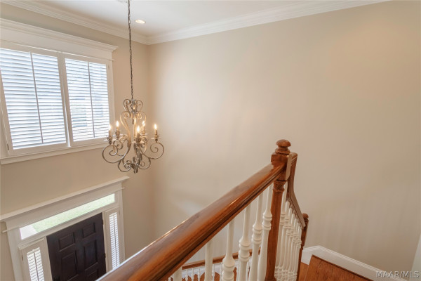 140 E POPLAR Street