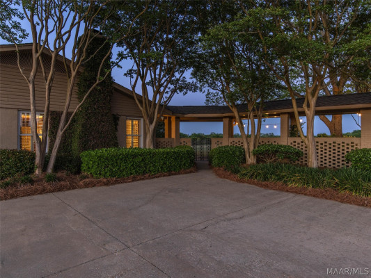5610 Trotman Drive