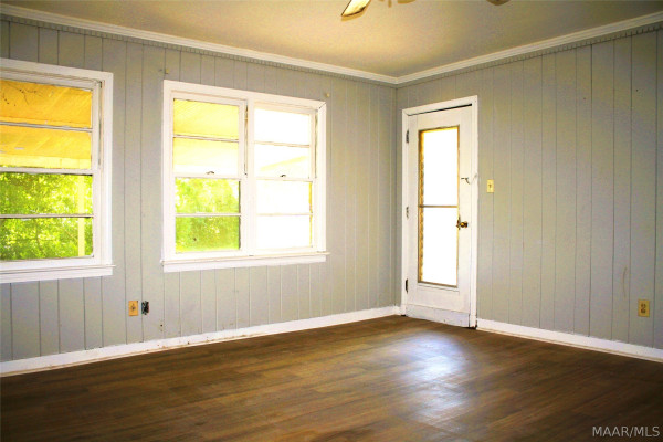 3338 Biltmore Avenue