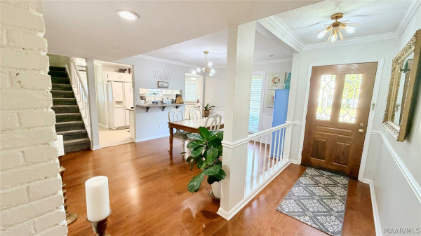 2608 Old Orchard Lane