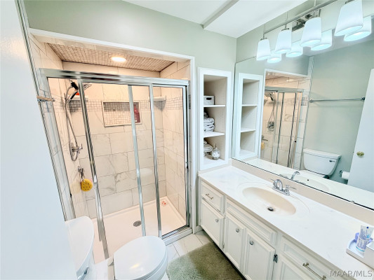2608 Old Orchard Lane
