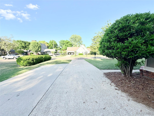 2608 Old Orchard Lane