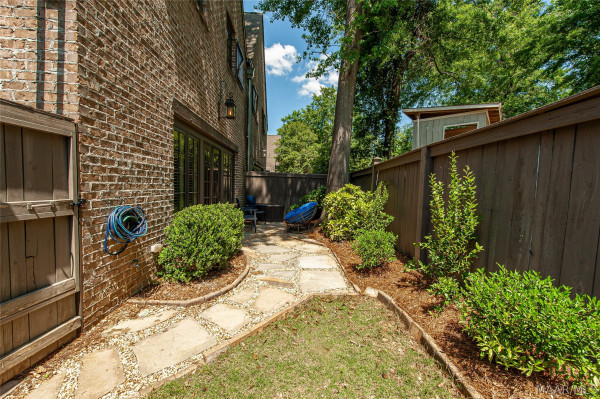 537 Cloverdale Road
