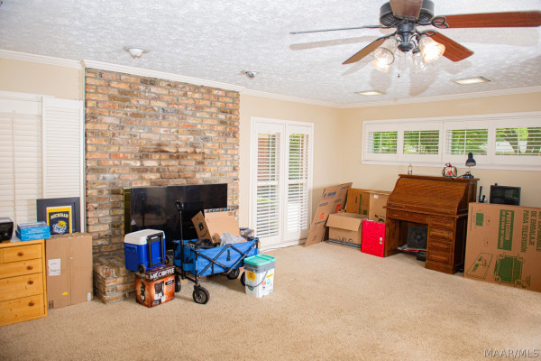 2731 Sweetbriar Road