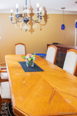 2731 Sweetbriar Road