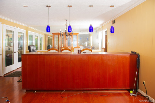 2731 Sweetbriar Road