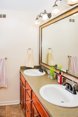 2731 Sweetbriar Road