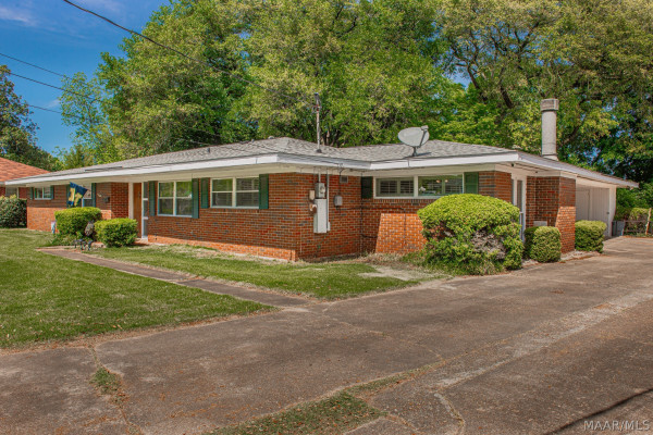 2731 Sweetbriar Road