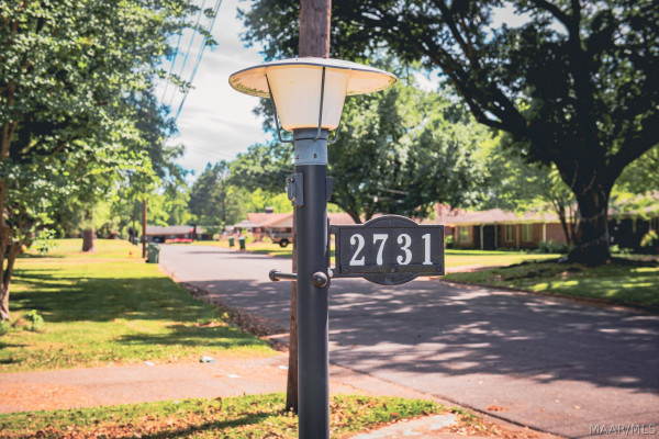 2731 Sweetbriar Road