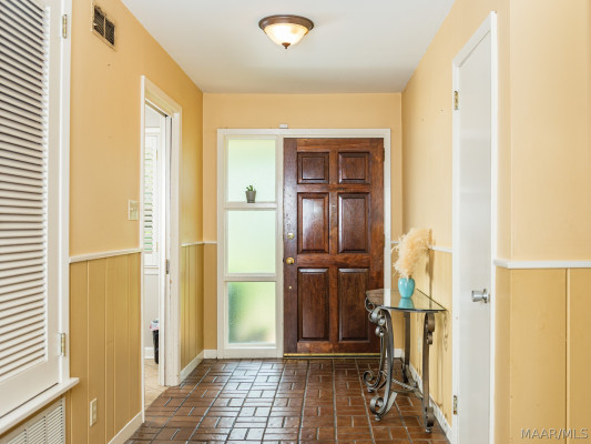 2731 Sweetbriar Road