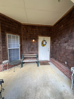 86 STERLING Drive