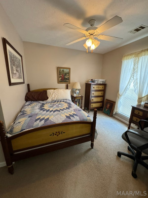 86 STERLING Drive