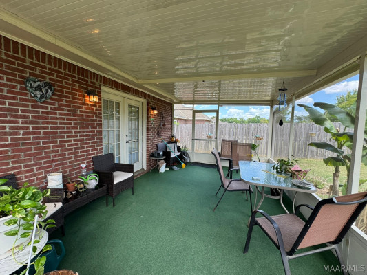 86 STERLING Drive