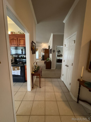 86 STERLING Drive