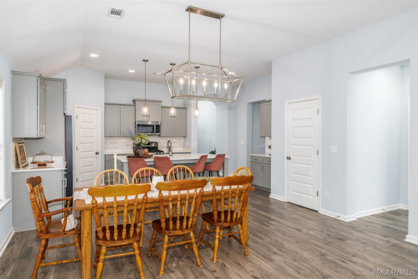 9844 Bluestone Circle