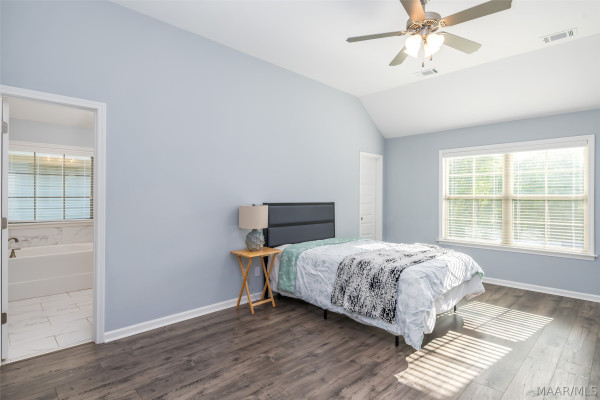 9844 Bluestone Circle