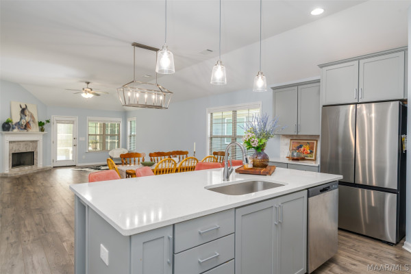 9844 Bluestone Circle
