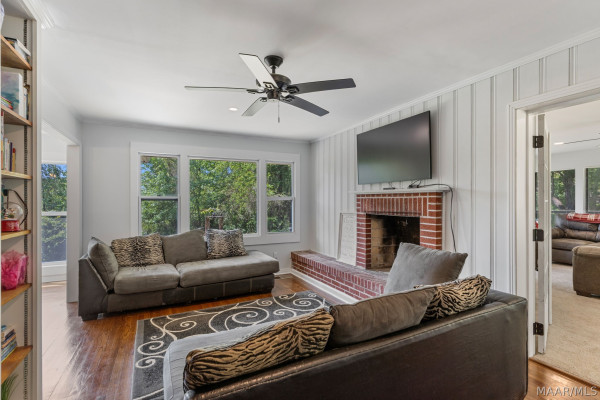 5220 Pineview Road