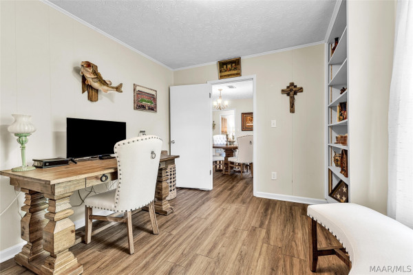 5270 Redland Road