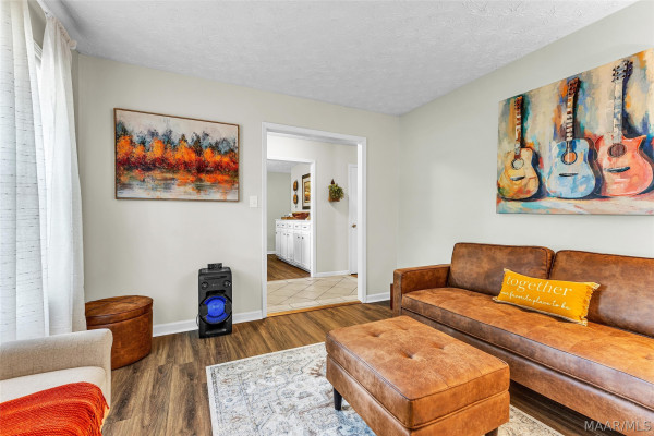 5270 Redland Road