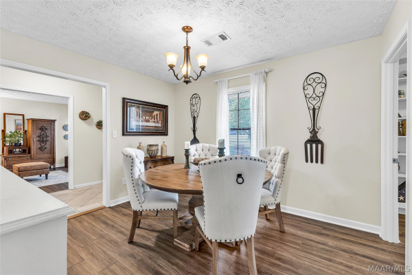 5270 Redland Road