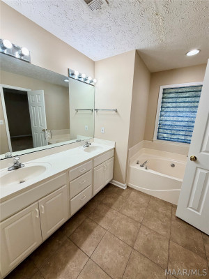 7483 PINNACLE Point