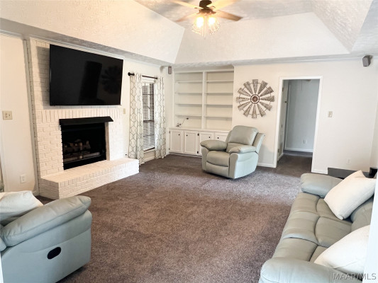 1218 YORKSHIRE Drive