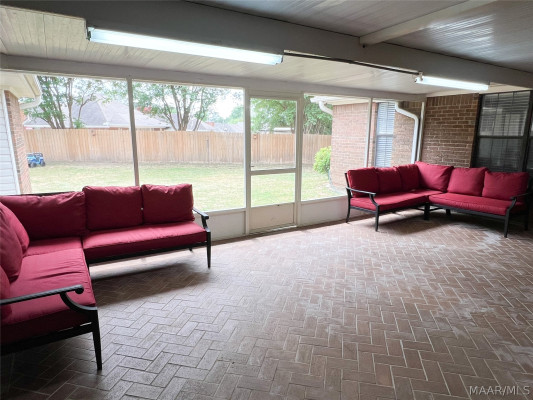 1218 YORKSHIRE Drive