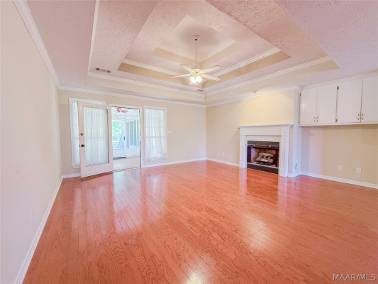 1256 County Road 39 .