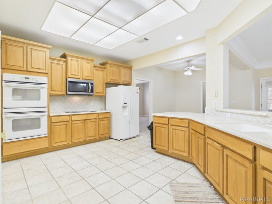 966 Somerset Drive