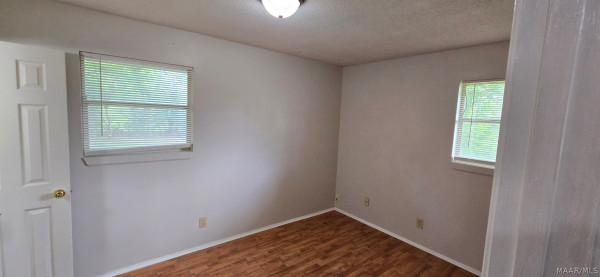 5151 W Linda Circle